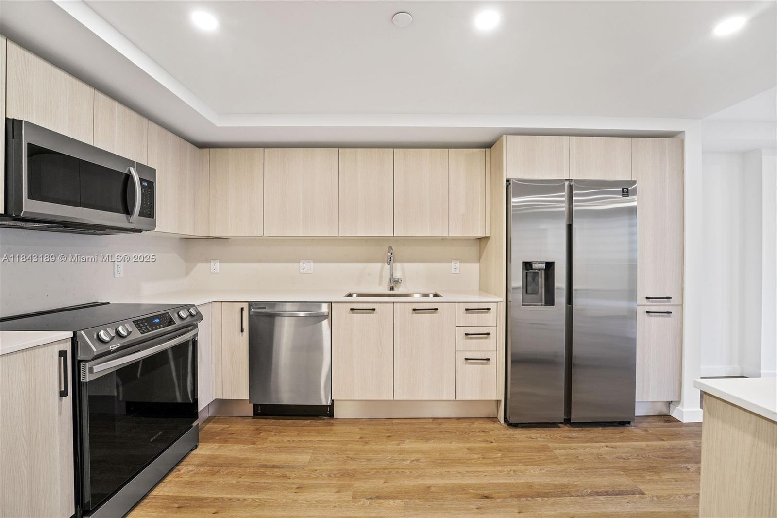 Property photo # 9