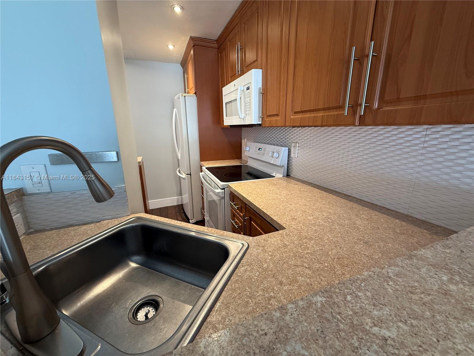 Property photo # 7