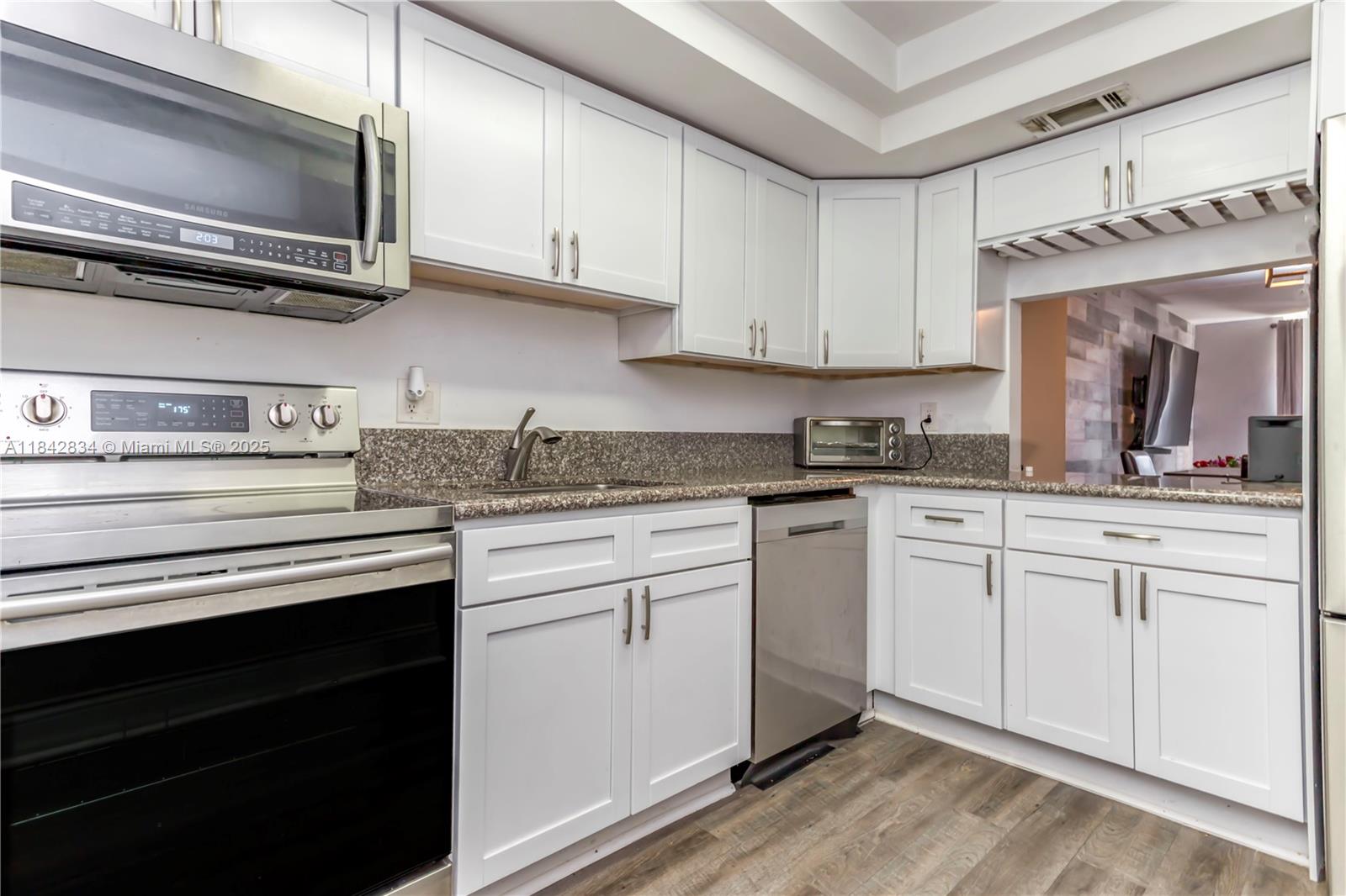 Property photo # 8