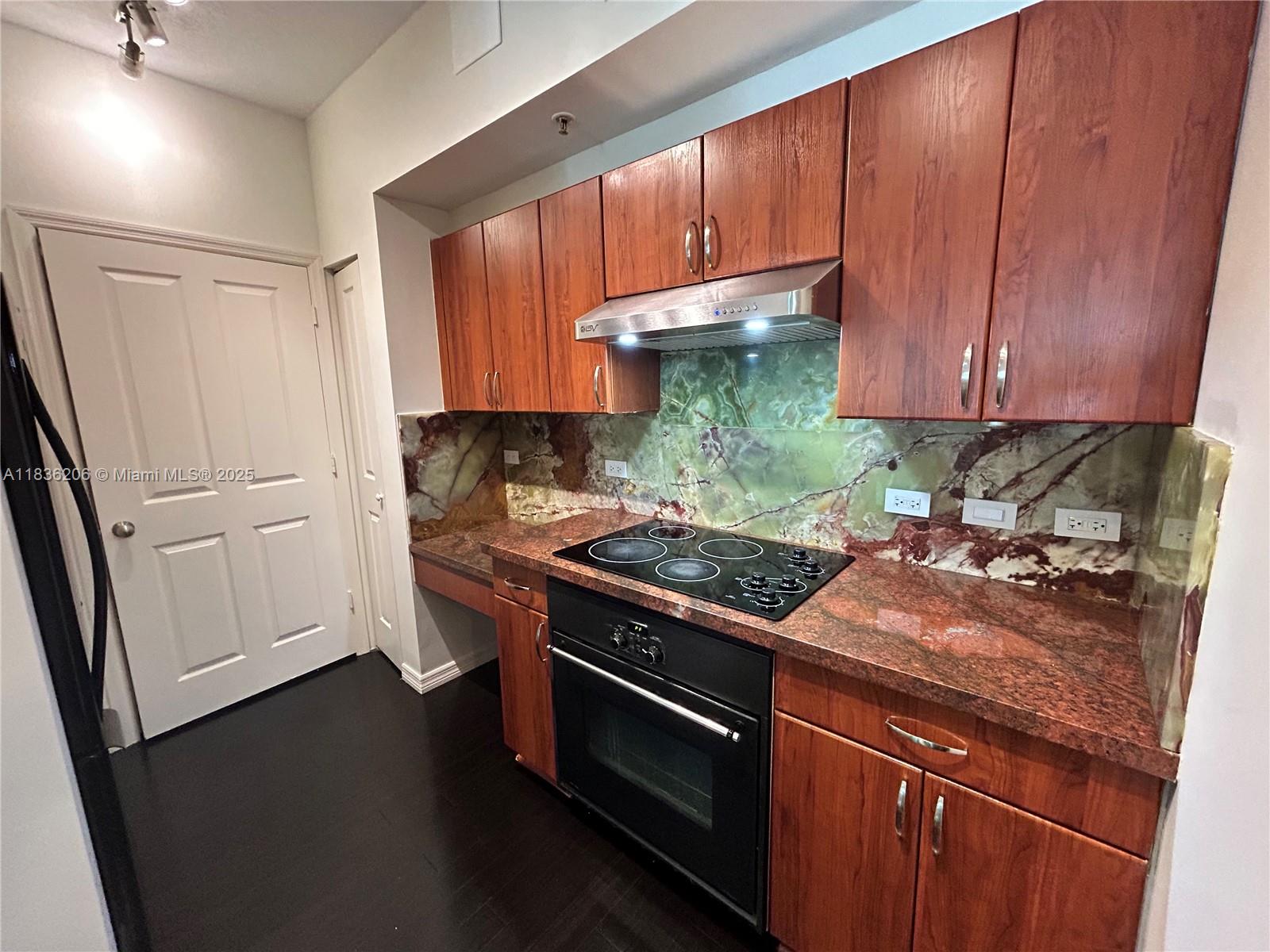 Property photo # 9