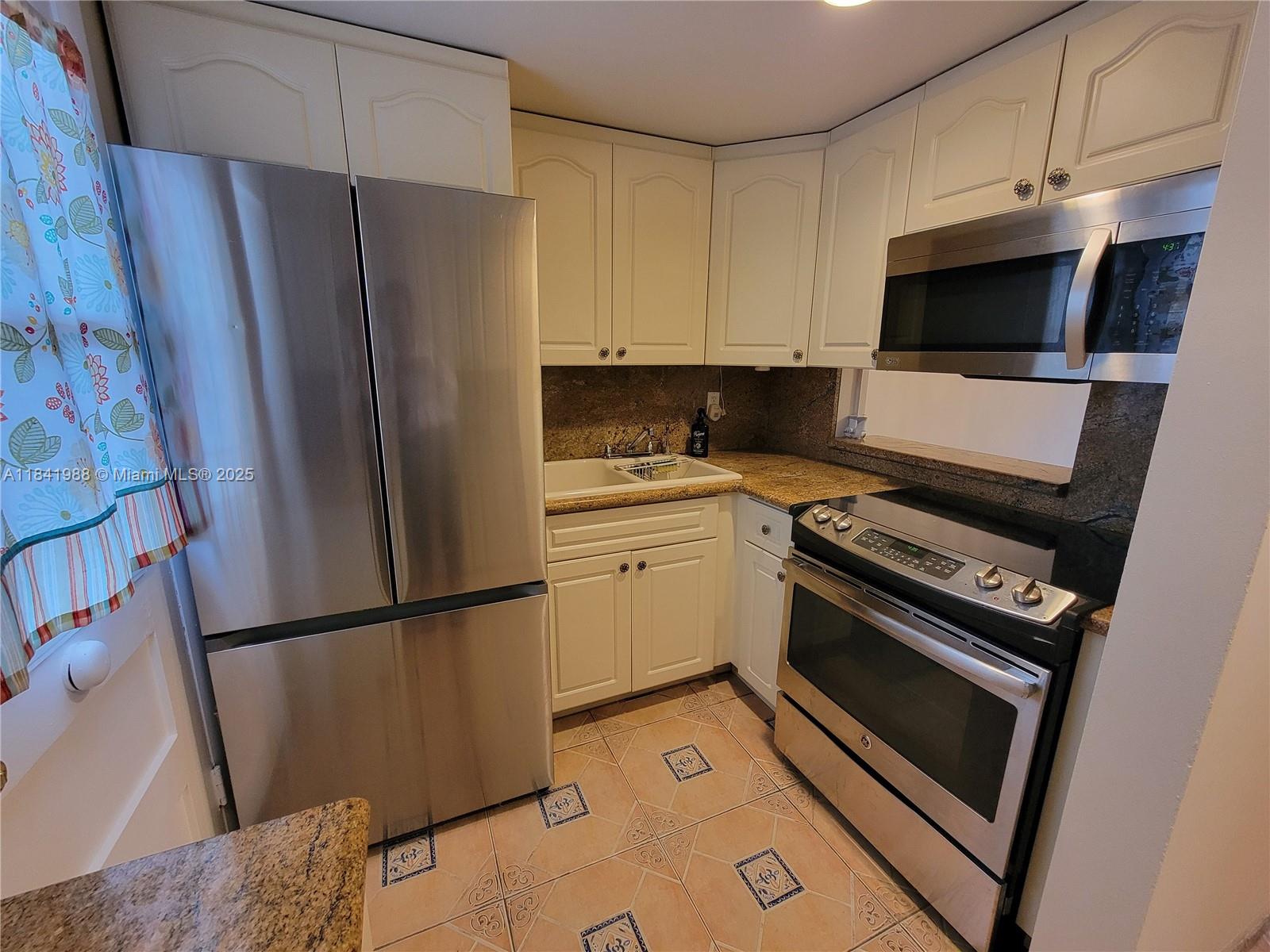 Property photo # 0