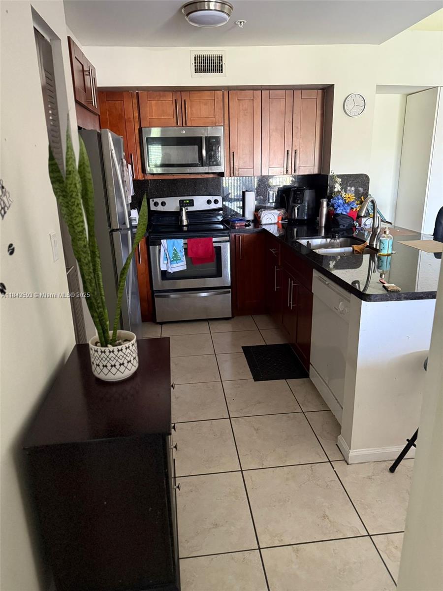 Property photo # 9