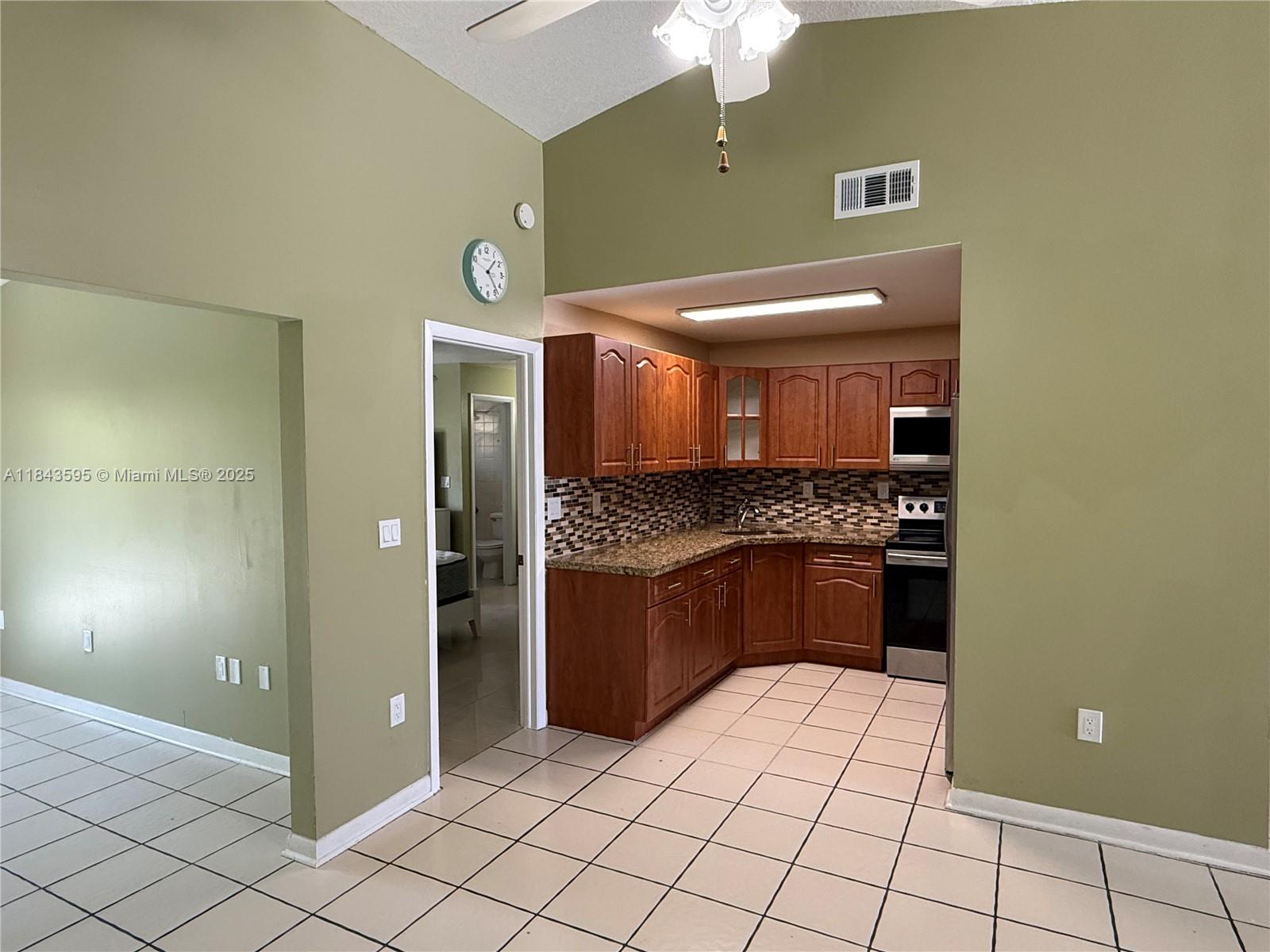 Property photo # 6