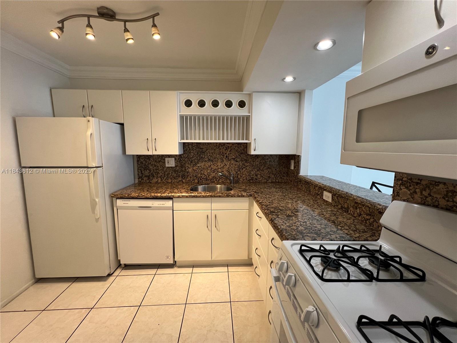 Property photo # 9