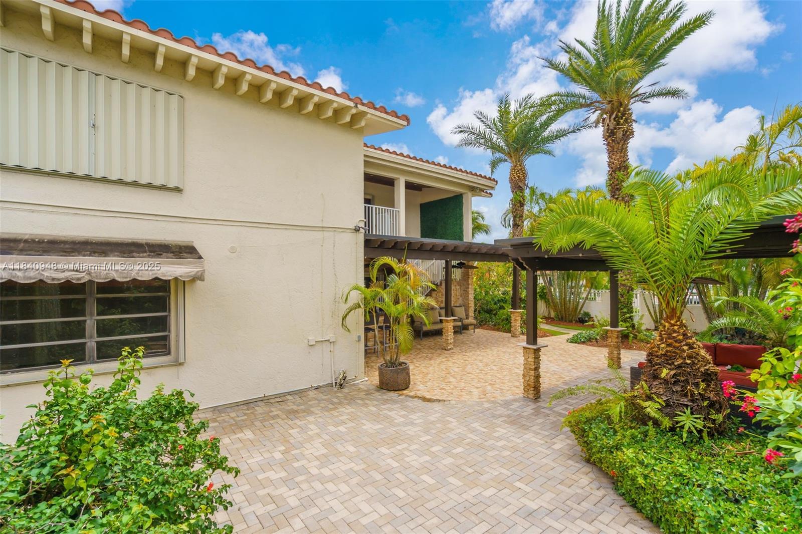 Property photo # 9