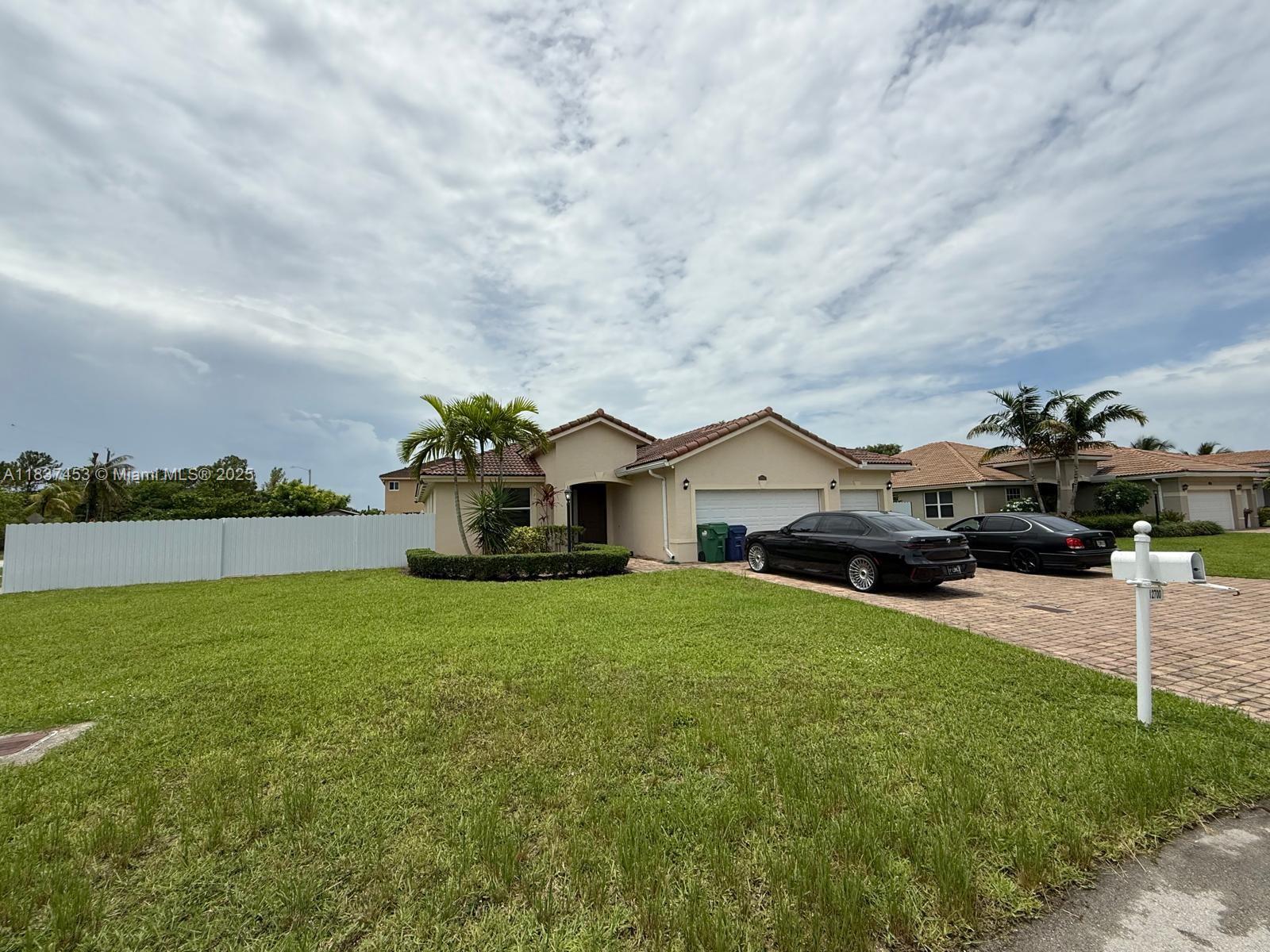 Property photo # 0
