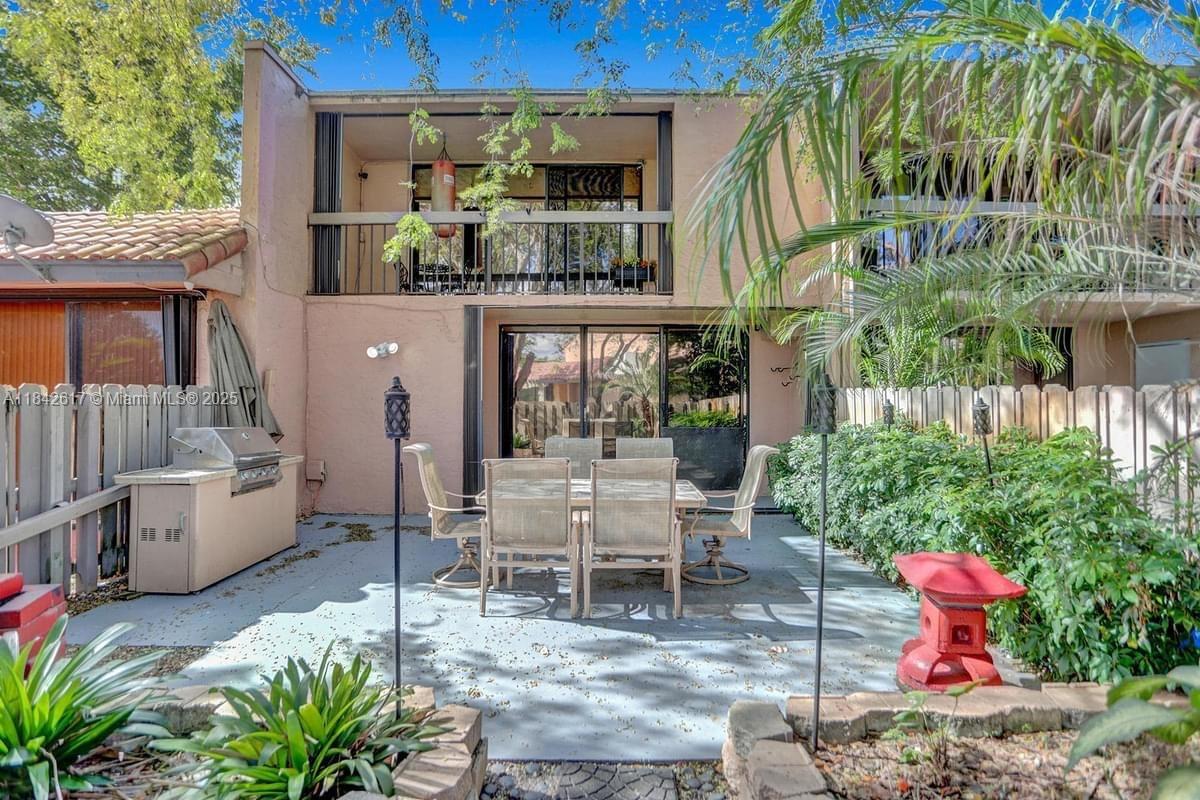 20533 NE 6th Ct 20533