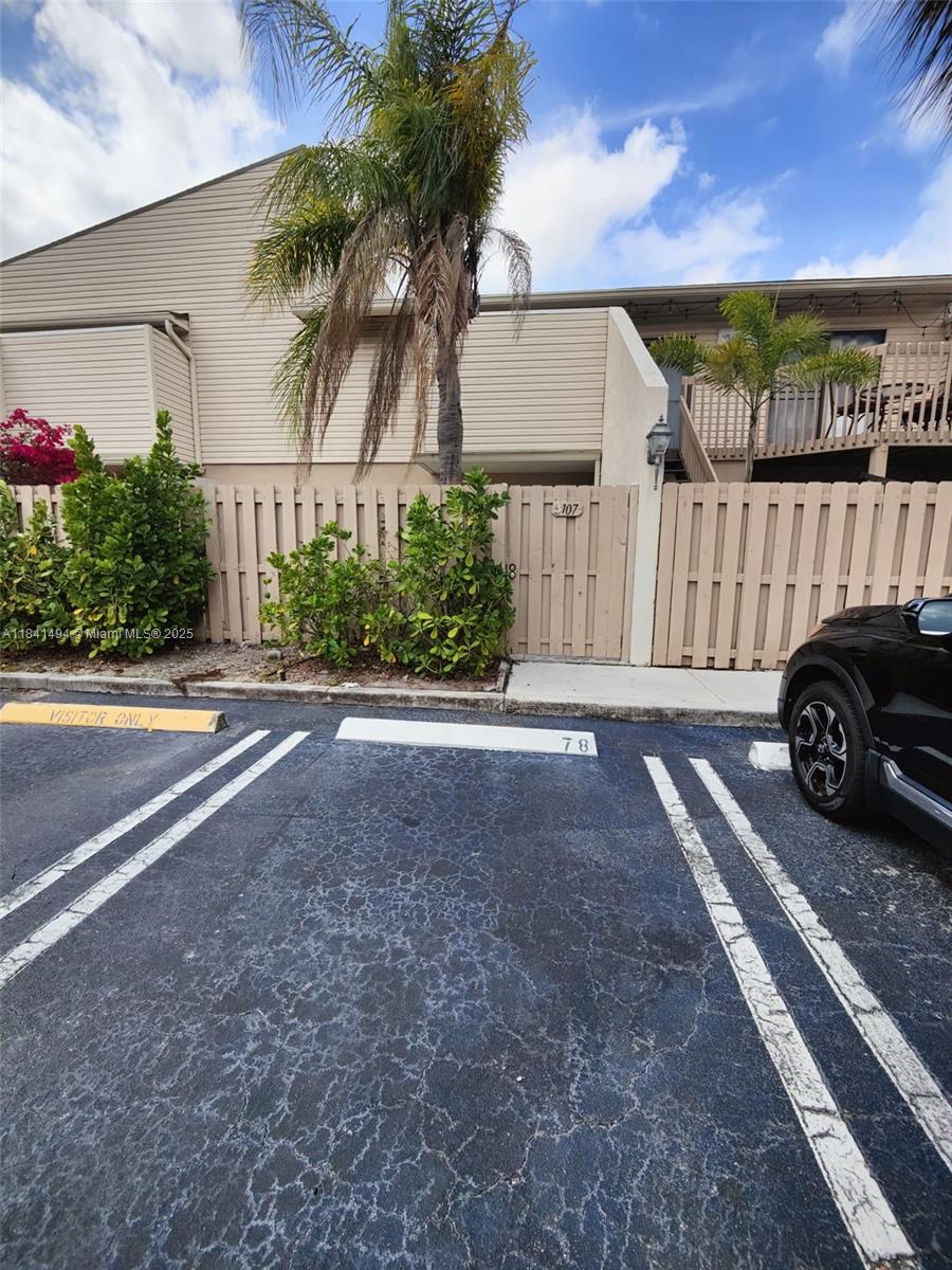 Property photo # 4