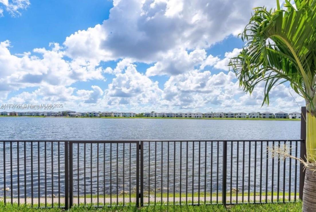 Property photo # 0