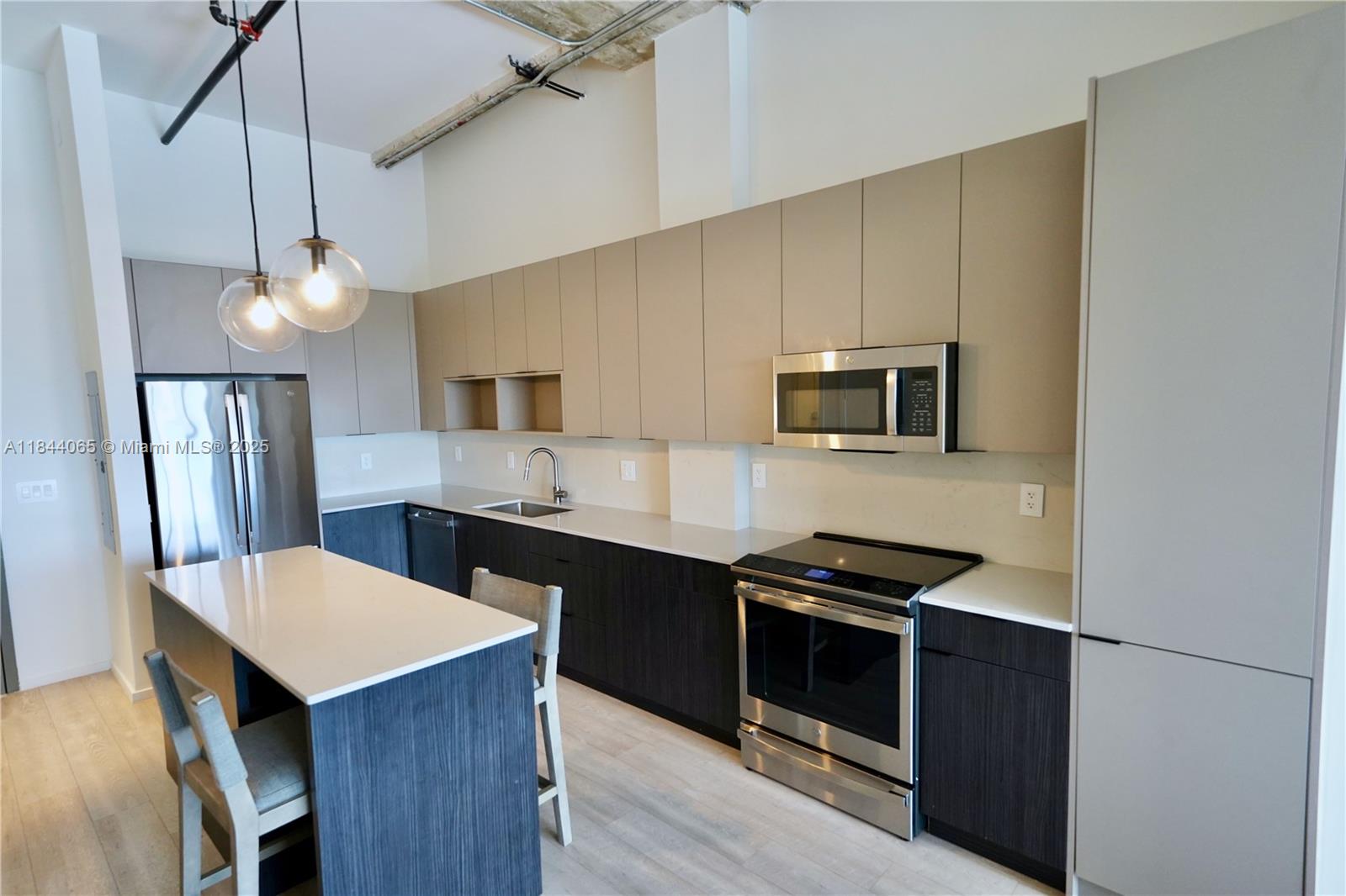 Property photo # 4