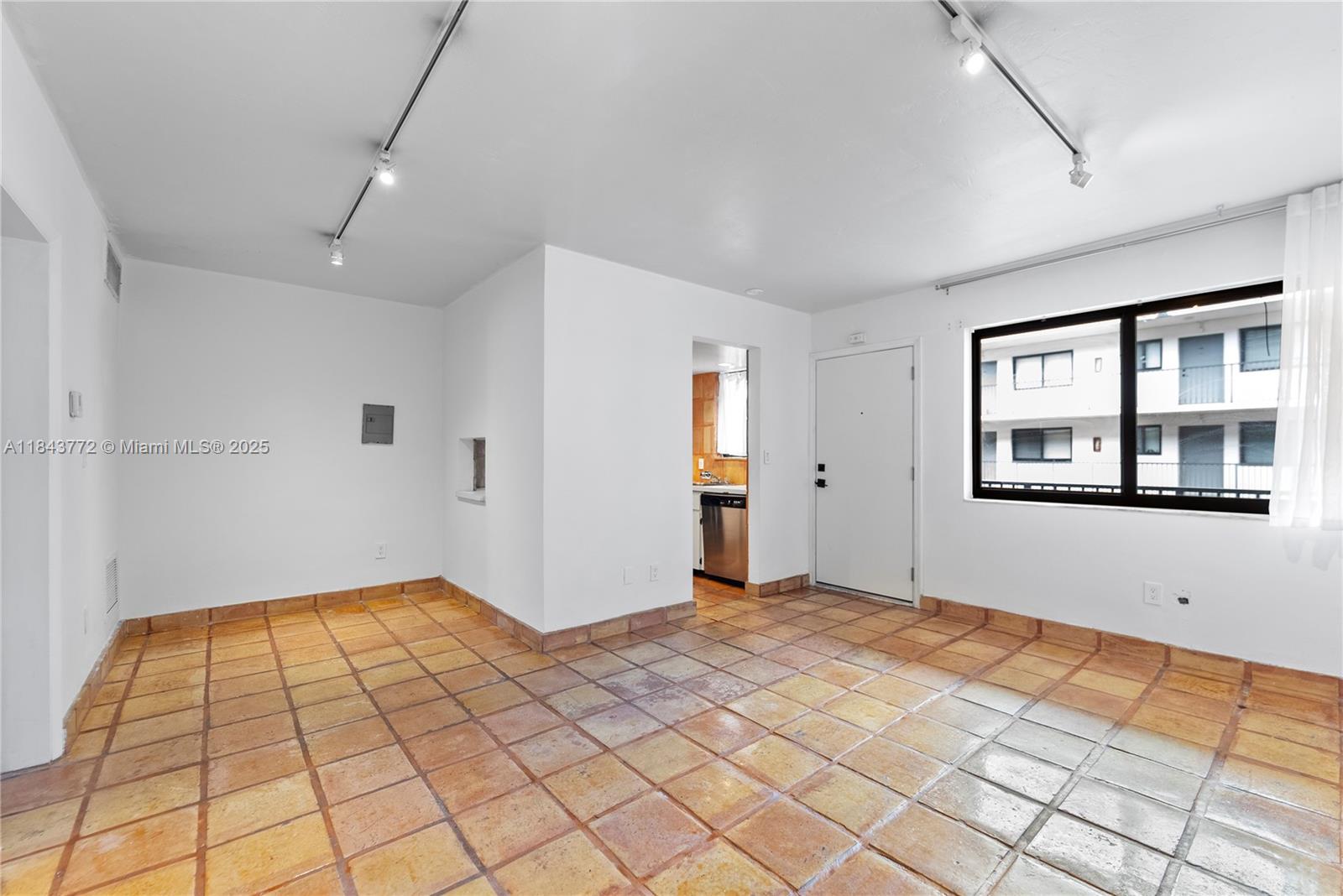 Property photo # 7