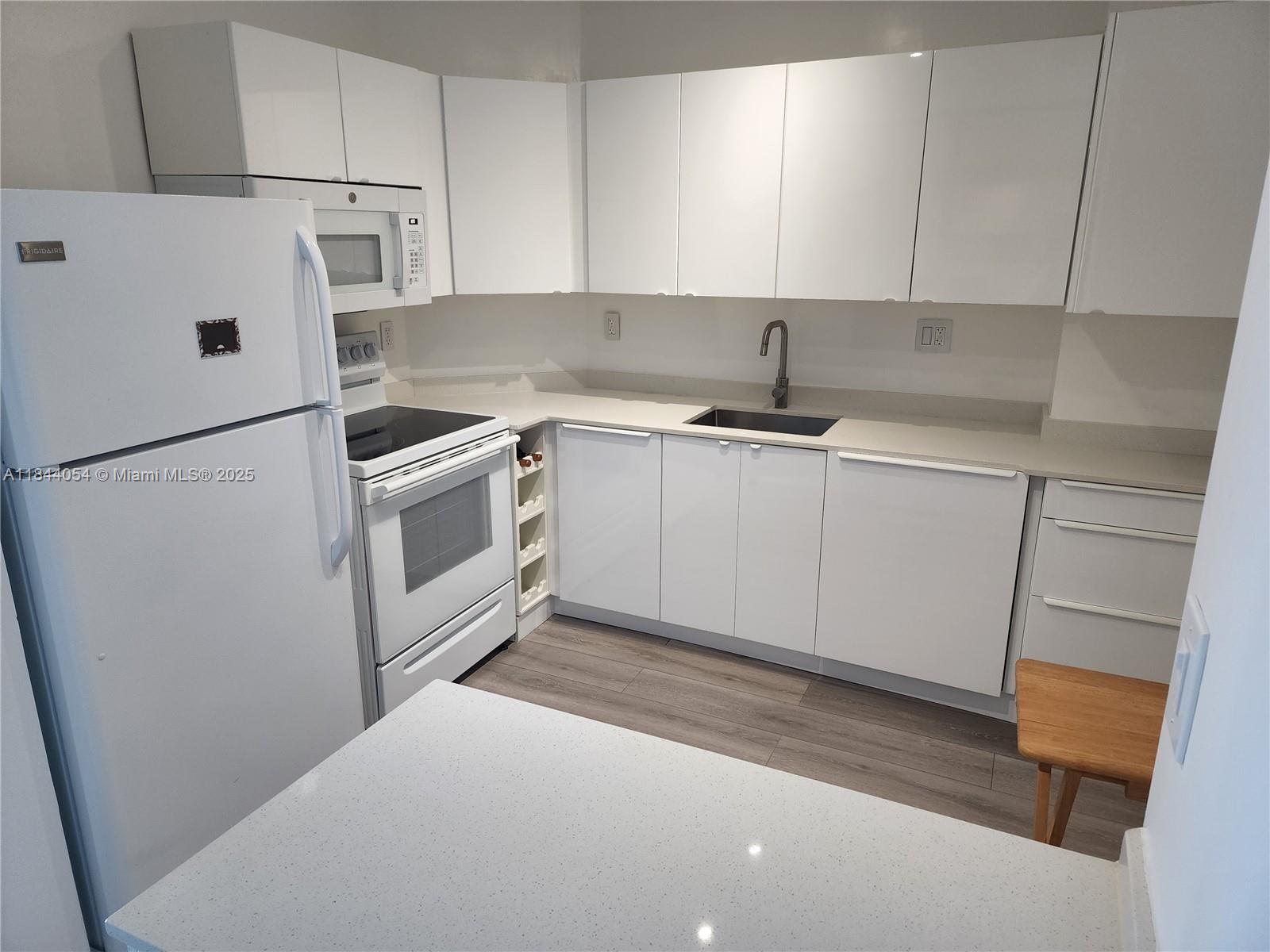 Property photo # 2