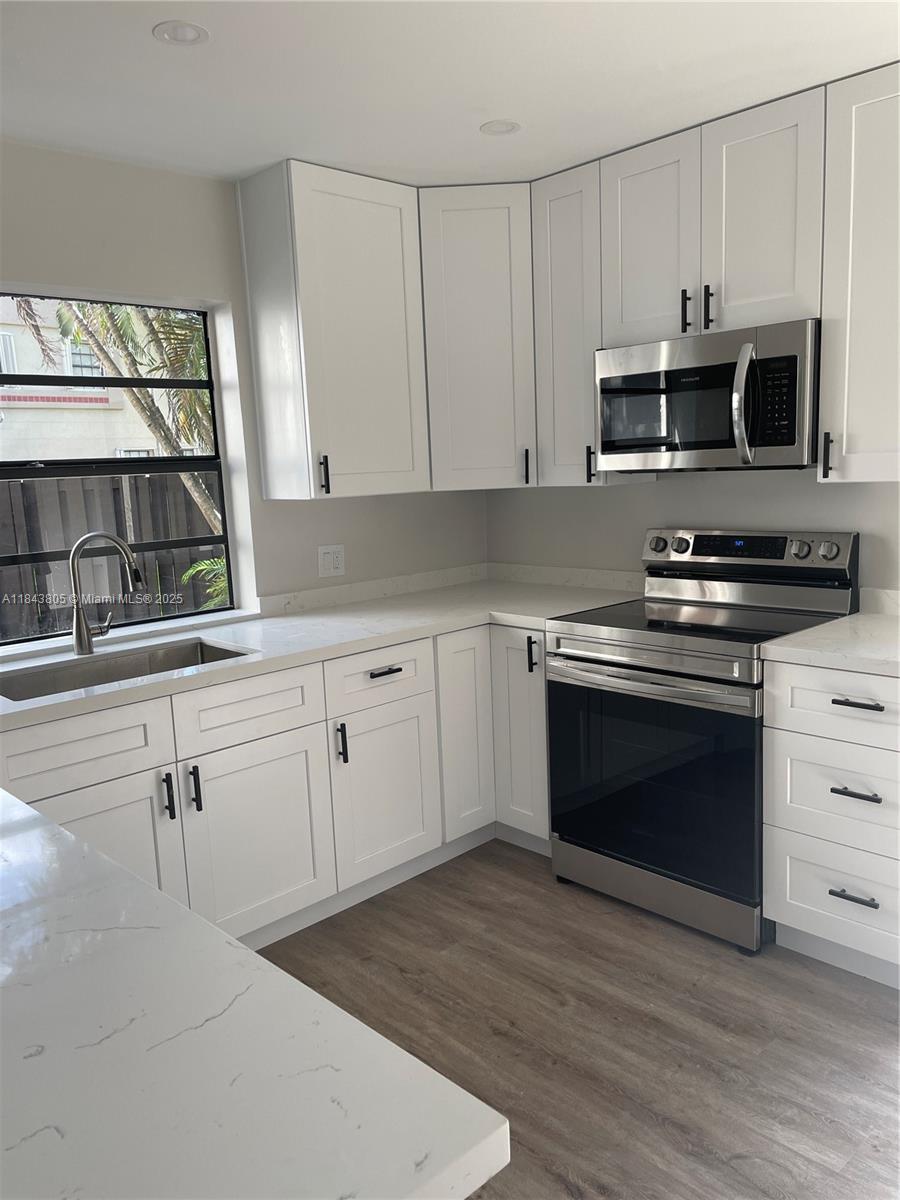 Property photo # 9