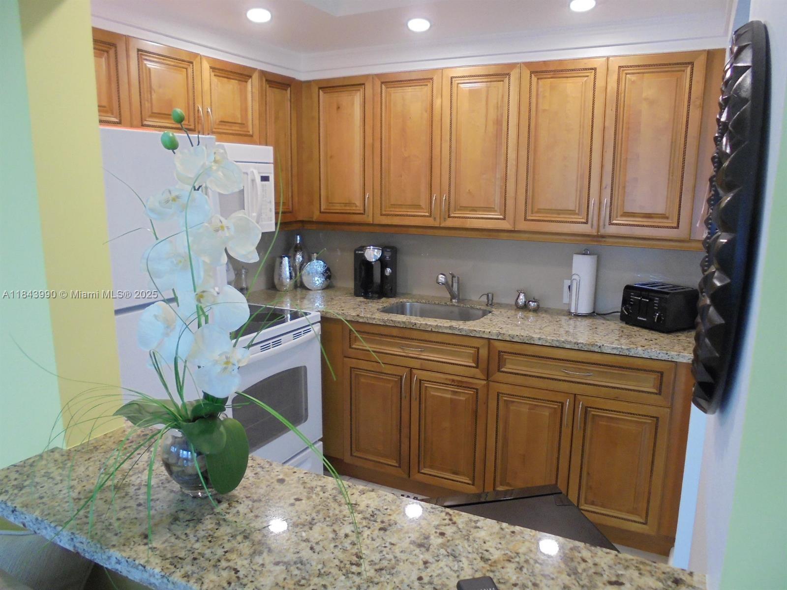 Property photo # 4