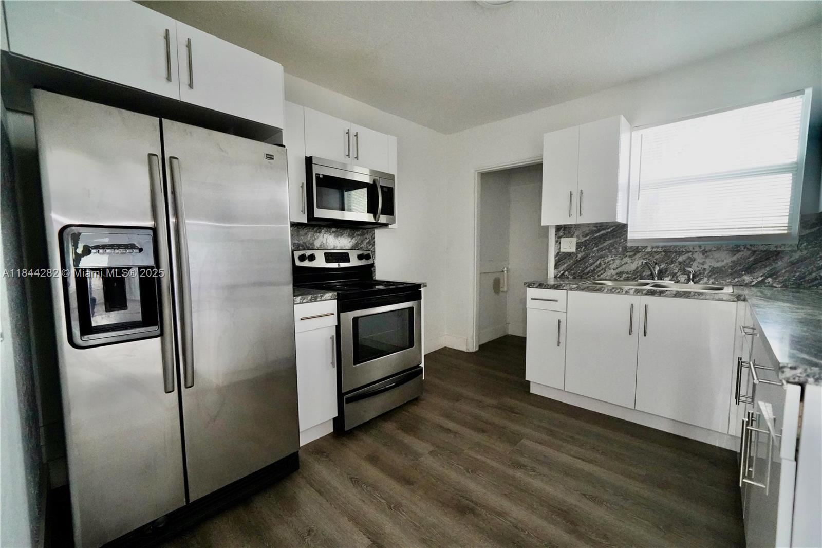 Property photo # 9