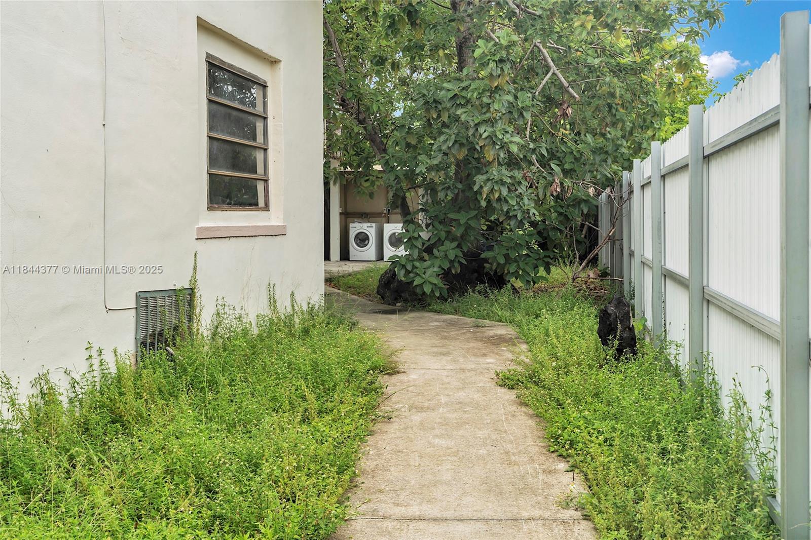 Property photo # 2