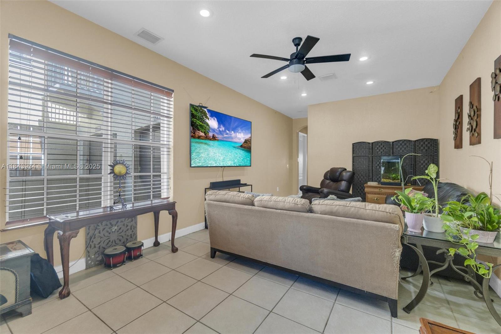 Property photo # 2