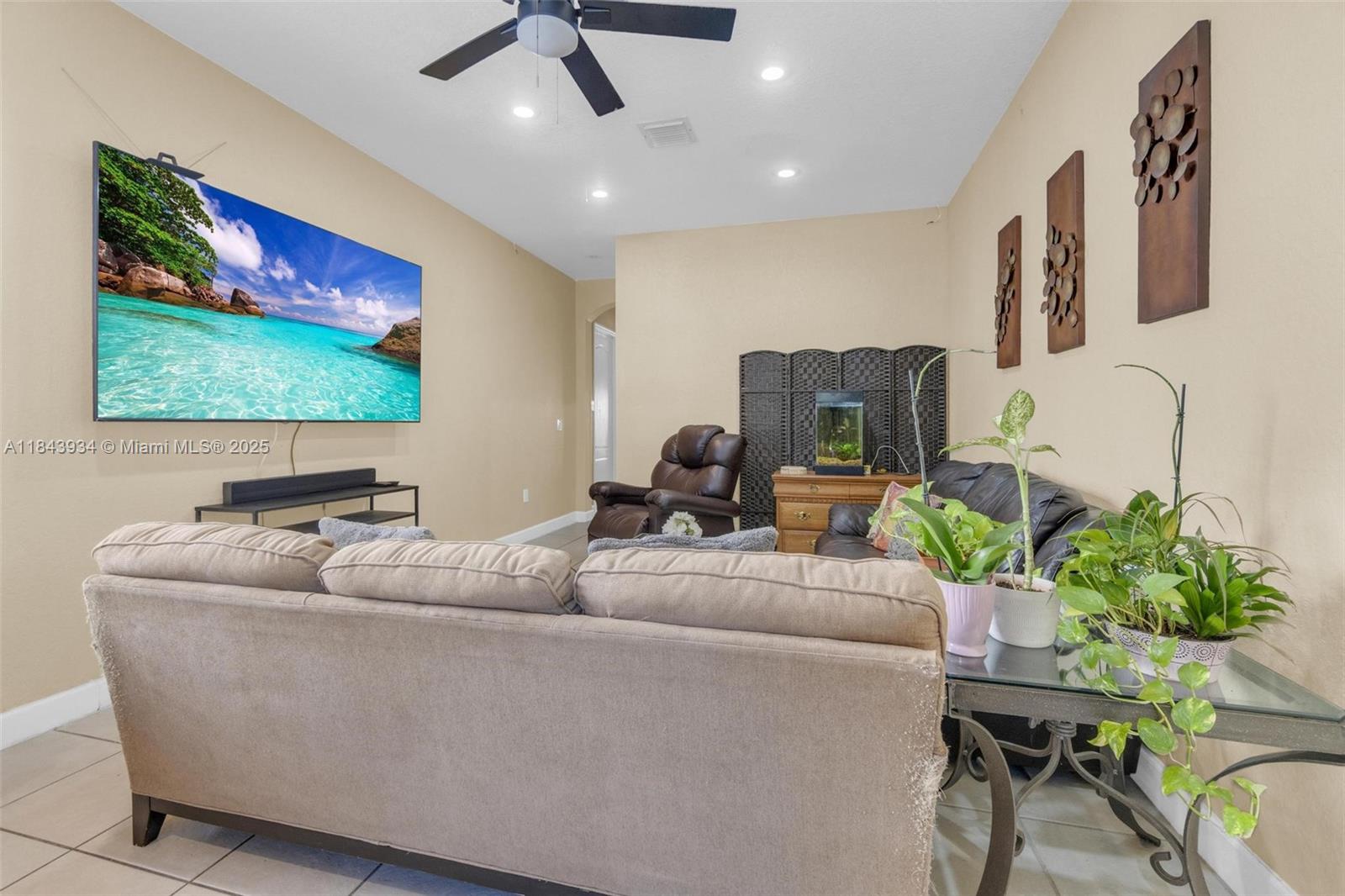 Property photo # 9