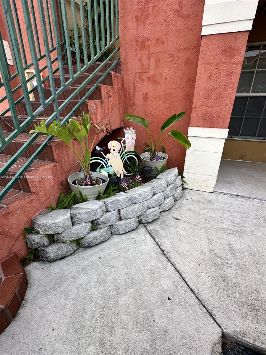 Property photo # 6