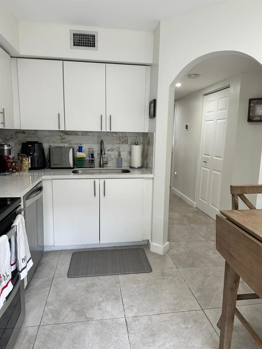 Property photo # 8