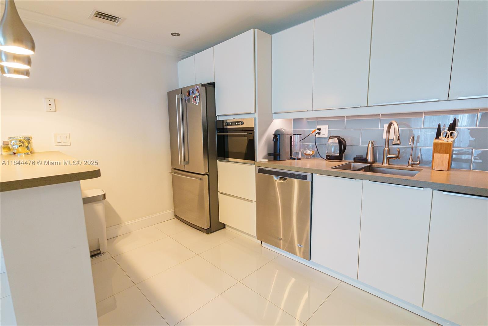 Property photo # 2