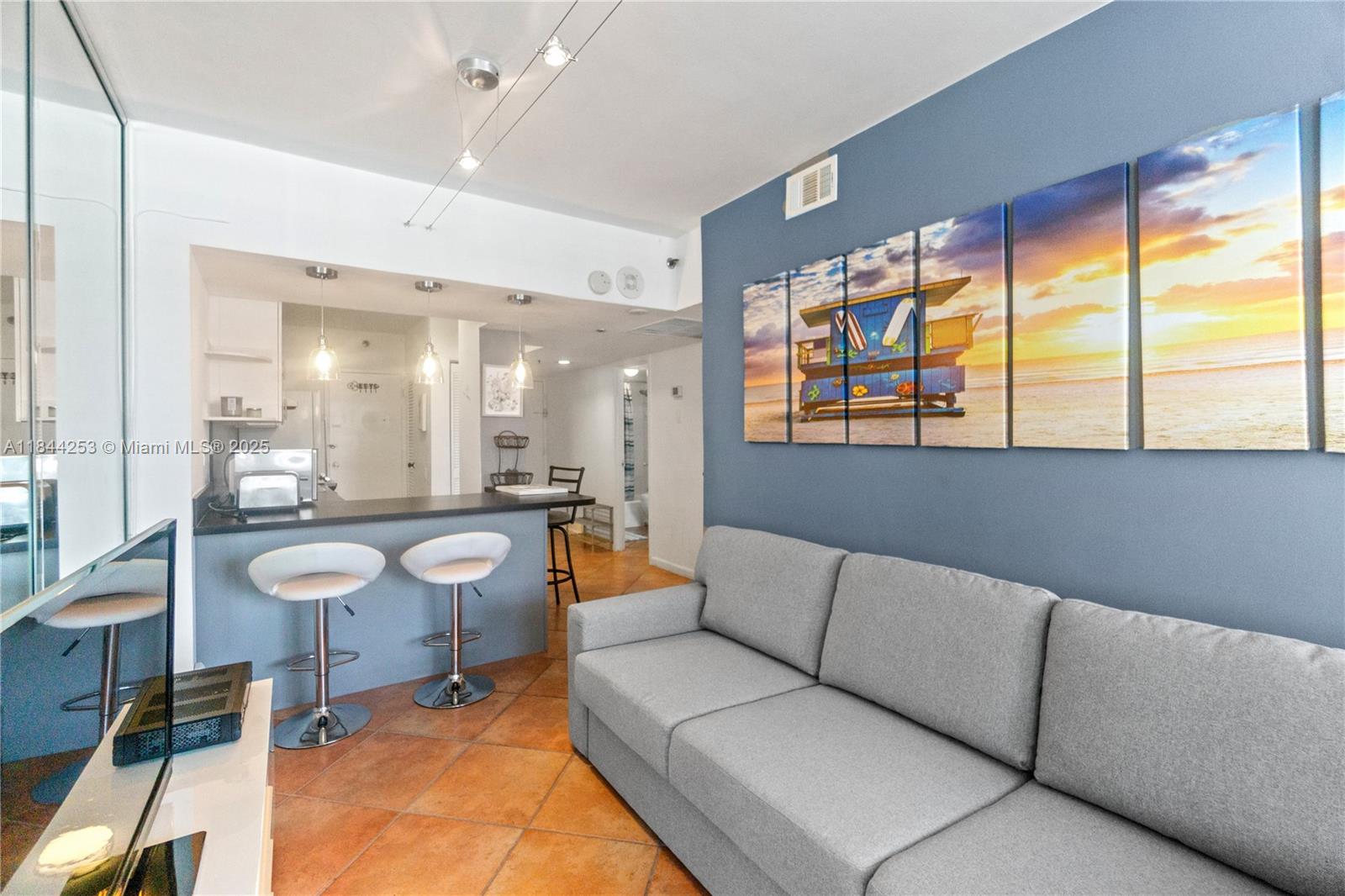 Property photo # 2