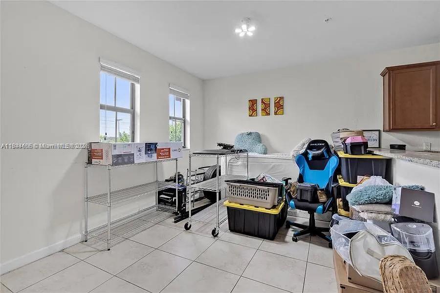 Property photo # 9