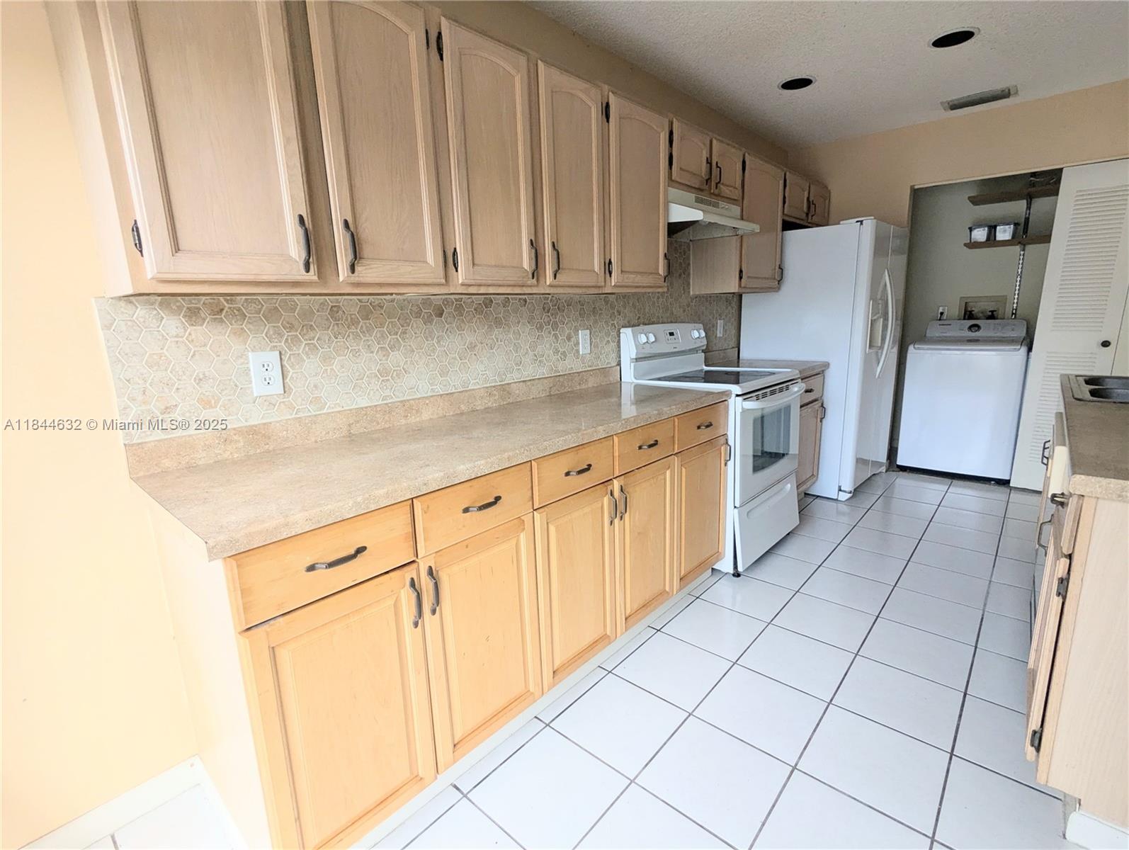 Property photo # 6