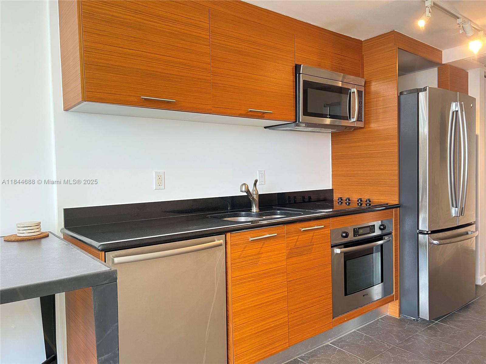 Property photo # 6