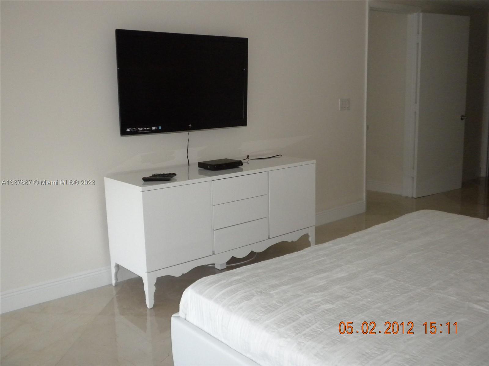 Listing Photo 10