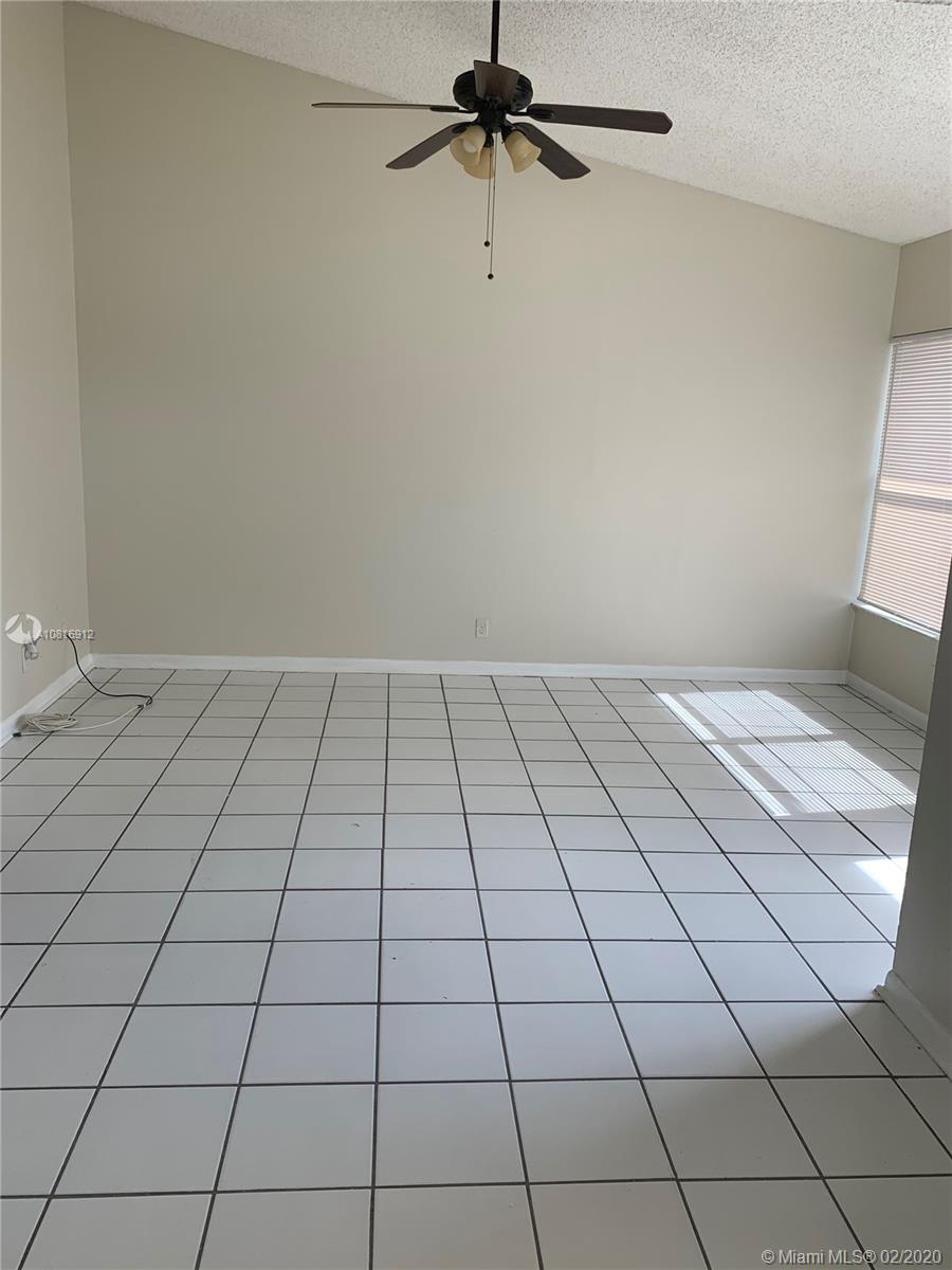 1316 White Pine Dr #8-C, Wellington, Florida image 4