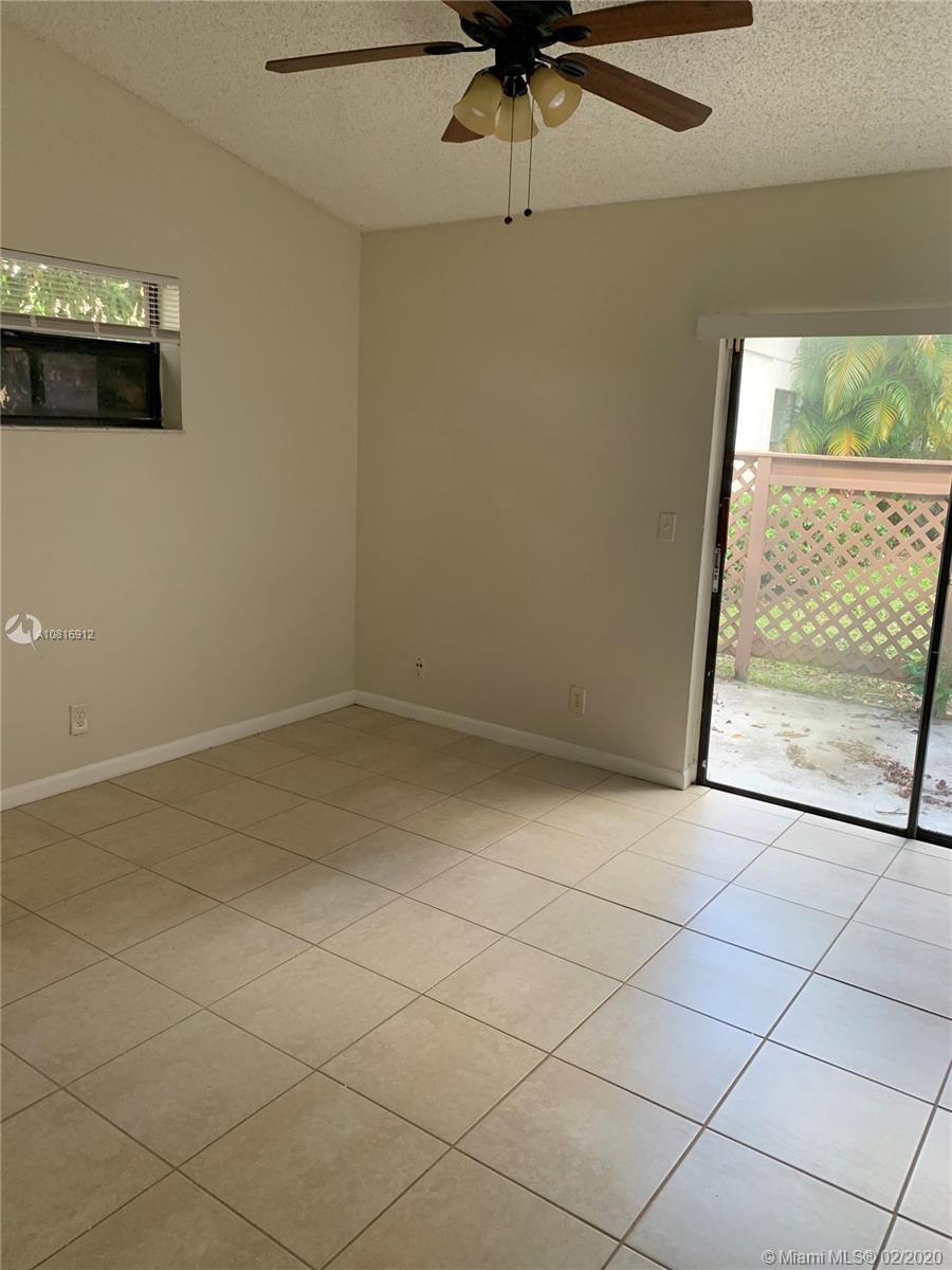 1316 White Pine Dr #8-C, Wellington, Florida image 9