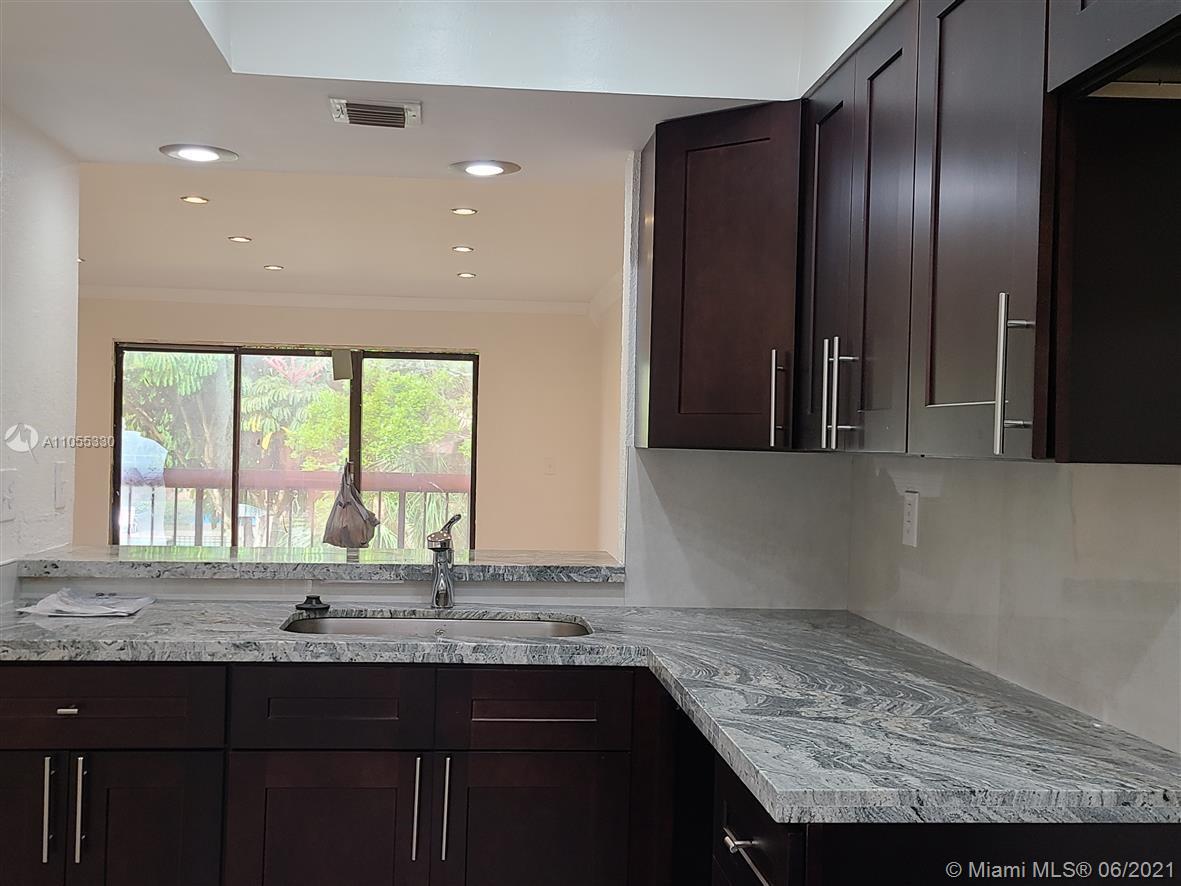 4020 Del Rio Way #4020, Sunrise, Florida image 9