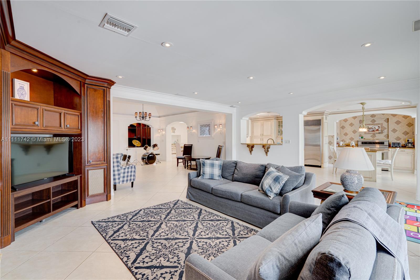 2280 SW 154th Ave, Davie, FL 33326, 4 Bedrooms Bedrooms, ,2 BathroomsBathrooms,Residential,For Sale,154th Ave,A11111742