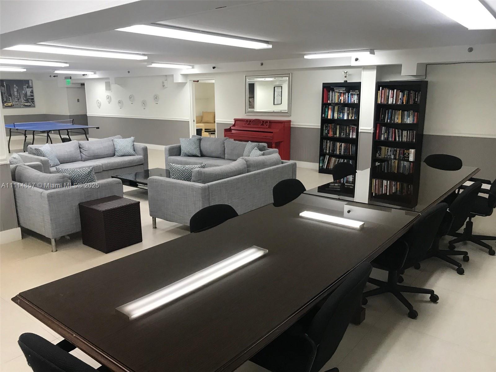 100 Lincoln Rd 1207, Miami Beach, Florida 33139, ,1 BathroomBathrooms,Residentiallease,For Rent,100 Lincoln Rd 1207,A11114857