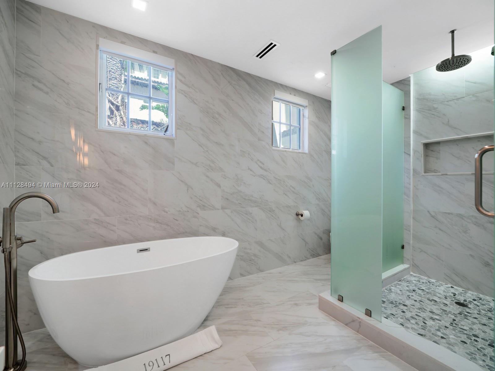 19117 Fisher Island Dr 19117, Miami Beach, Florida 33109, 2 Bedrooms Bedrooms, ,2 BathroomsBathrooms,Residentiallease,For Rent,19117 Fisher Island Dr 19117,A11128494