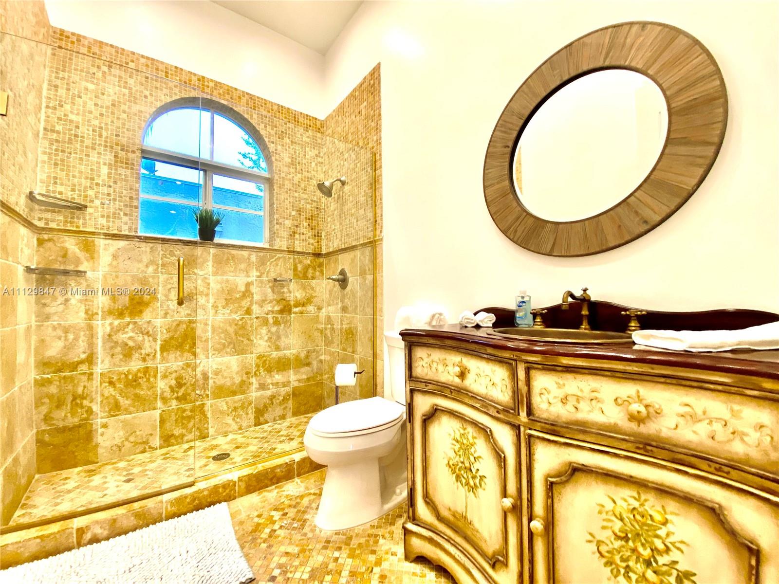 Hollywood, Florida 33019, 5 Bedrooms Bedrooms, ,3 BathroomsBathrooms,Residentiallease,For Rent,A11129847