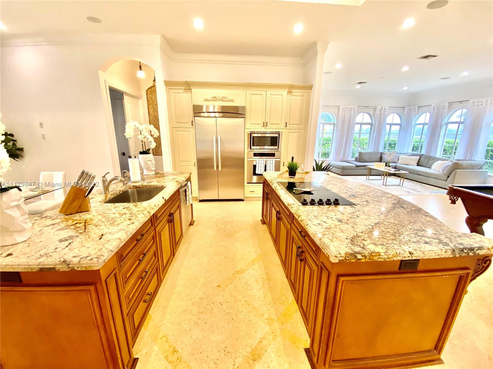 Hollywood, Florida 33019, 5 Bedrooms Bedrooms, ,3 BathroomsBathrooms,Residentiallease,For Rent,A11129847