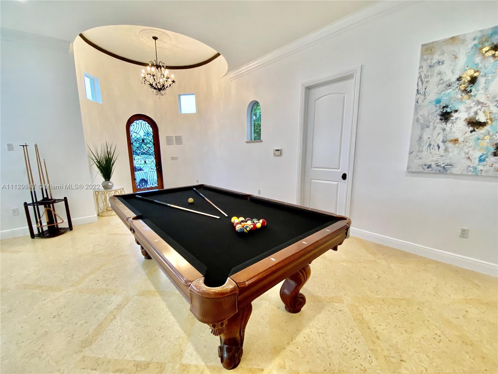 Hollywood, Florida 33019, 5 Bedrooms Bedrooms, ,3 BathroomsBathrooms,Residentiallease,For Rent,A11129847