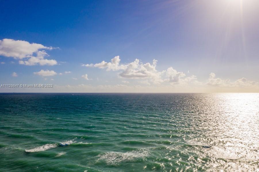 Hollywood, Florida 33019, 5 Bedrooms Bedrooms, ,3 BathroomsBathrooms,Residentiallease,For Rent,A11129847