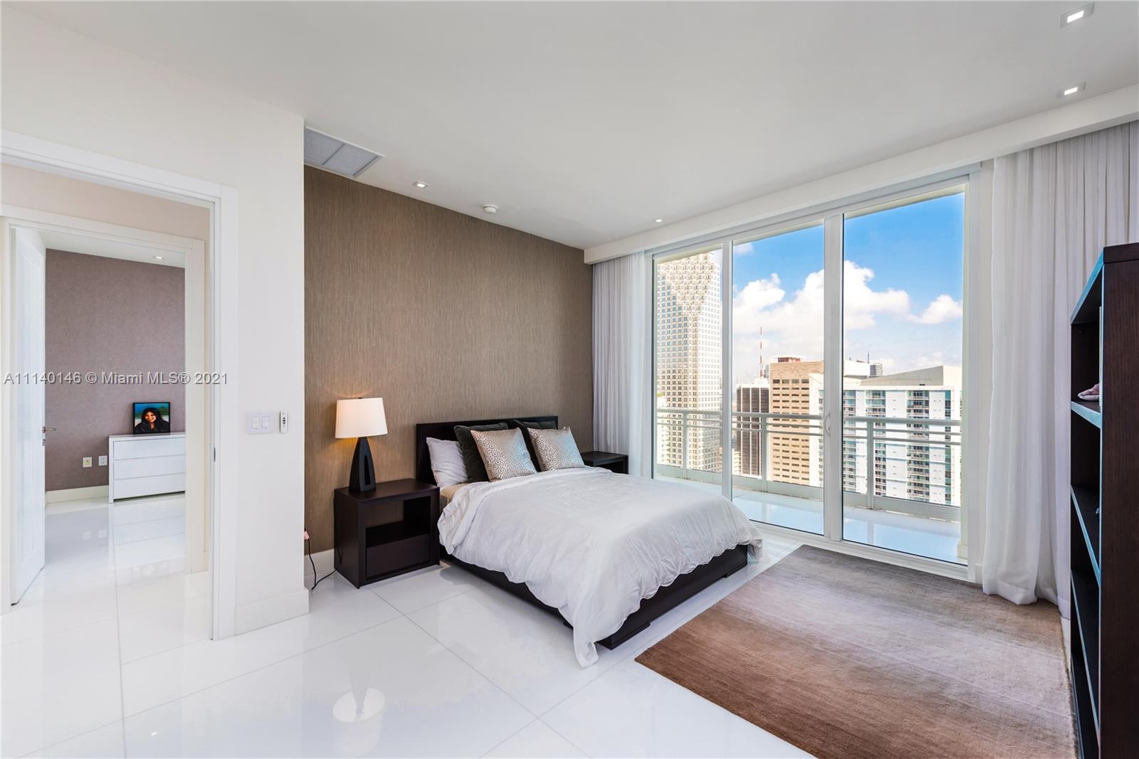 900 Brickell Key Blvd PH3402, Miami, FL 33131, 4 Bedrooms Bedrooms, ,5 BathroomsBathrooms,Residential,For Sale,Brickell Key Blvd,A11140146