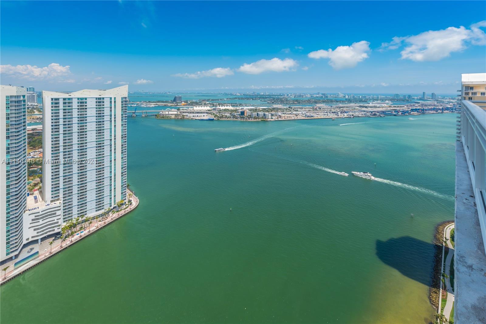 900 Brickell Key Blvd PH3402, Miami, FL 33131, 4 Bedrooms Bedrooms, ,5 BathroomsBathrooms,Residential,For Sale,Brickell Key Blvd,A11140146
