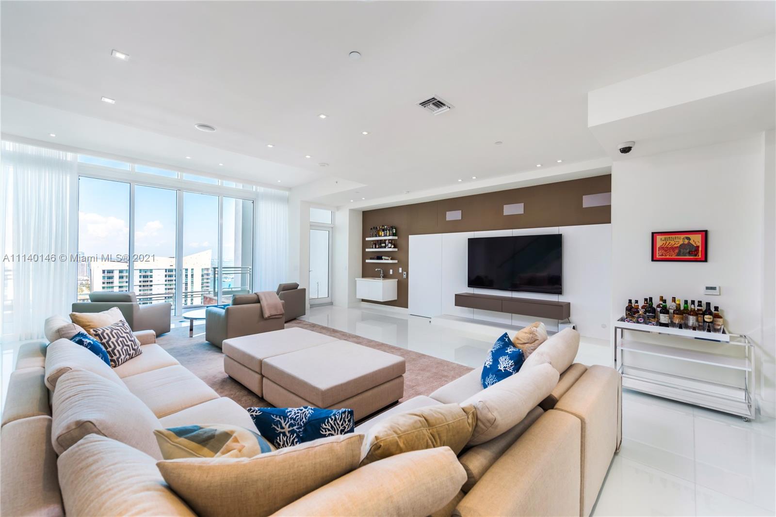900 Brickell Key Blvd PH3402, Miami, FL 33131, 4 Bedrooms Bedrooms, ,5 BathroomsBathrooms,Residential,For Sale,Brickell Key Blvd,A11140146