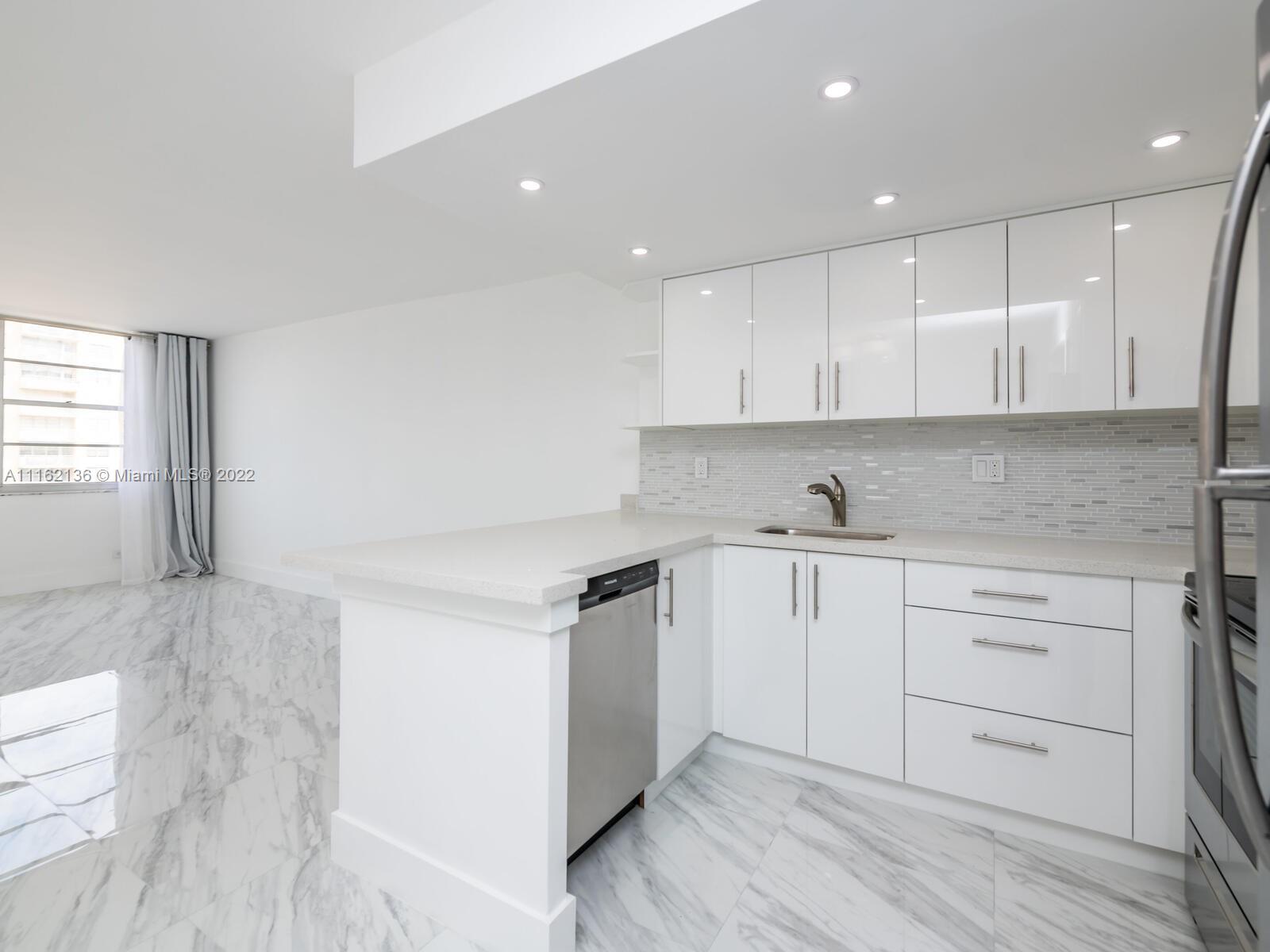250 174th St 1810, Sunny Isles Beach, Florida 33160, ,1 BathroomBathrooms,Residential,For Sale,250 174th St 1810,A11162136