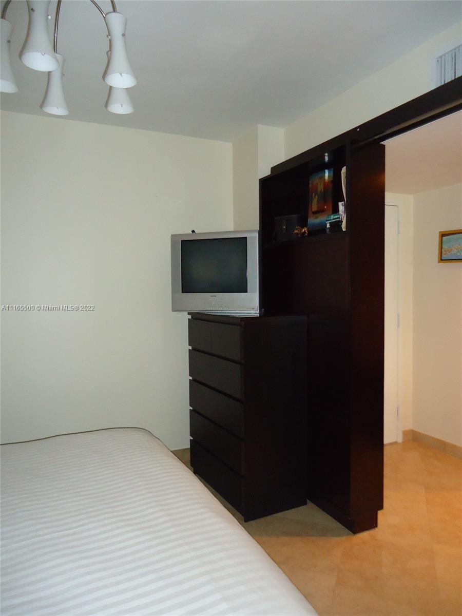 1830 S Ocean Dr 1505, Hallandale Beach, Florida 33009, 1 Bedroom Bedrooms, ,1 BathroomBathrooms,Residentiallease,For Rent,1830 S Ocean Dr 1505,A11165500