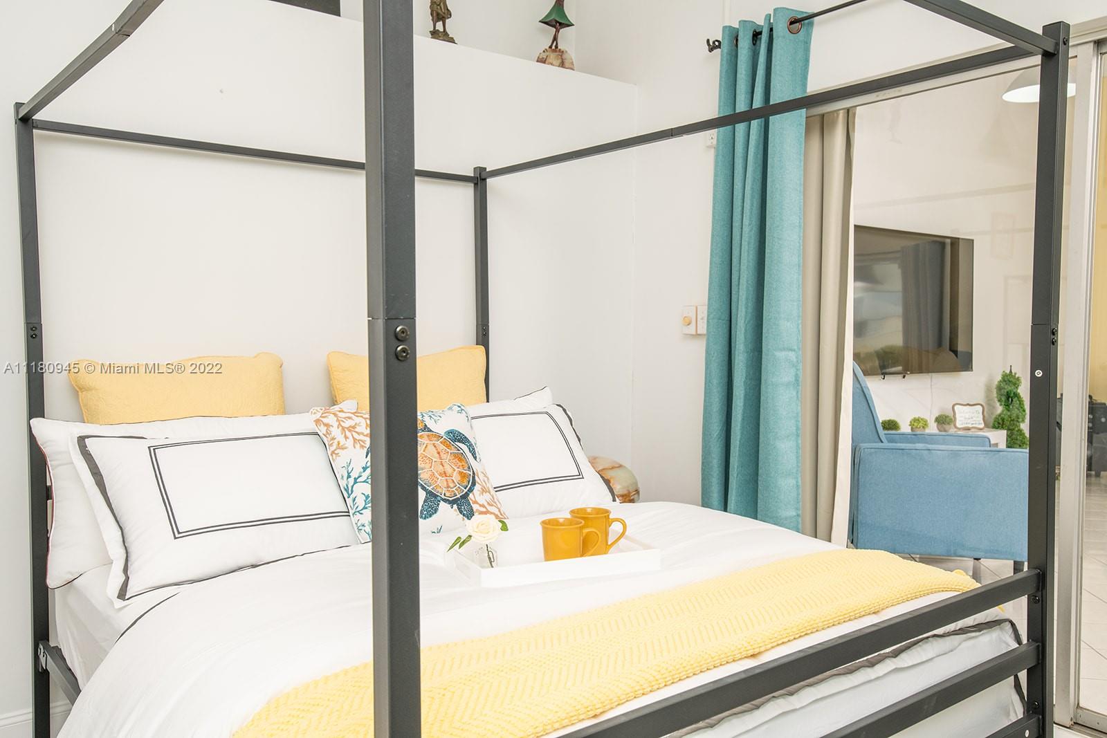 2738 29th St, Lighthouse Point, FL, 33064 United States, 6 Bedrooms Bedrooms, ,5 BathroomsBathrooms,Residential,For Sale,29th St,A11180945