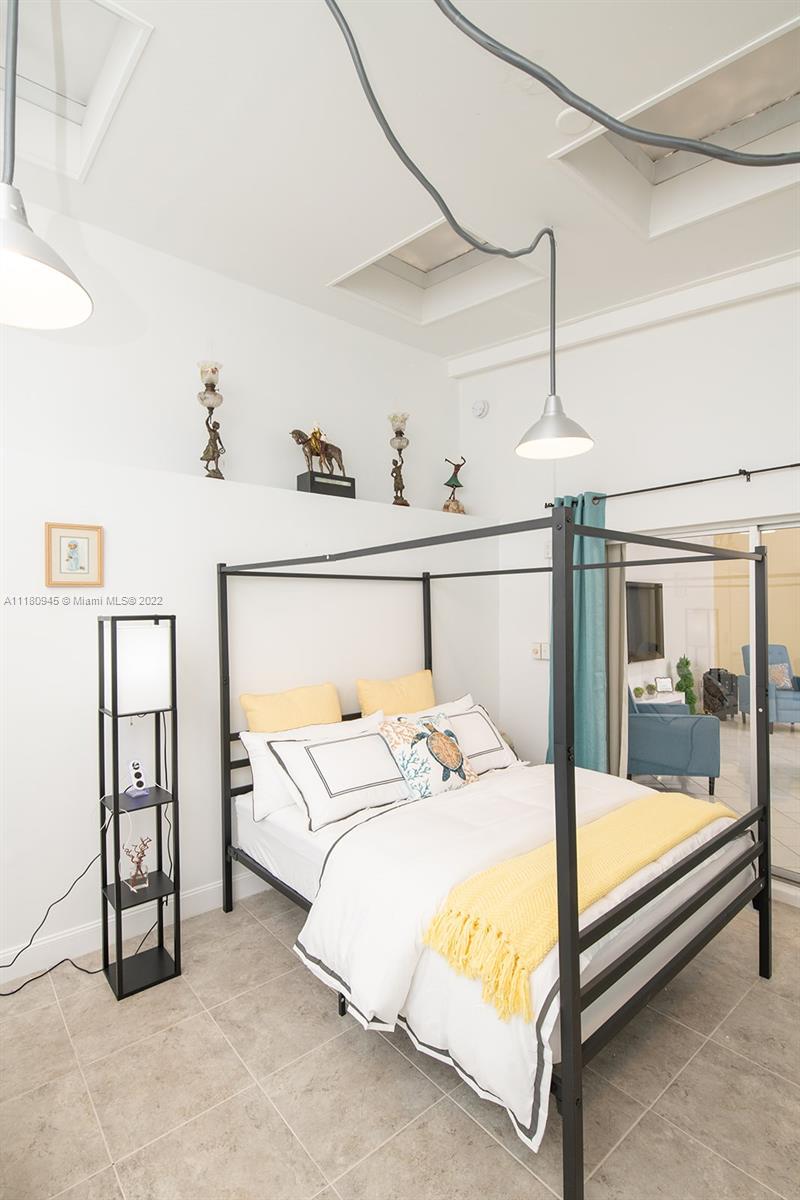 2738 29th St, Lighthouse Point, FL, 33064 United States, 6 Bedrooms Bedrooms, ,5 BathroomsBathrooms,Residential,For Sale,29th St,A11180945