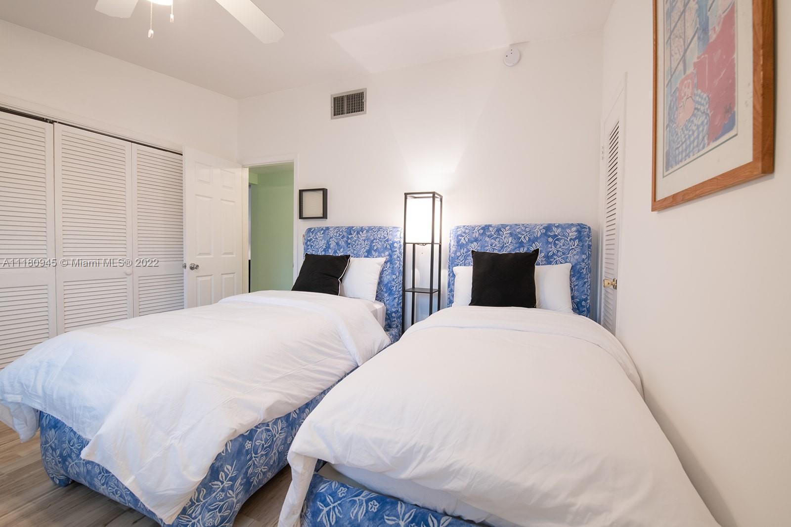 2738 29th St, Lighthouse Point, FL, 33064 United States, 6 Bedrooms Bedrooms, ,5 BathroomsBathrooms,Residential,For Sale,29th St,A11180945