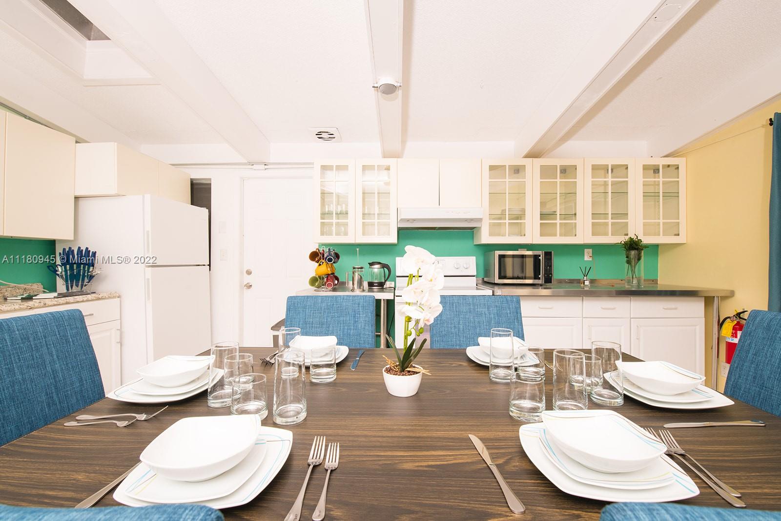 2738 29th St, Lighthouse Point, FL, 33064 United States, 6 Bedrooms Bedrooms, ,5 BathroomsBathrooms,Residential,For Sale,29th St,A11180945