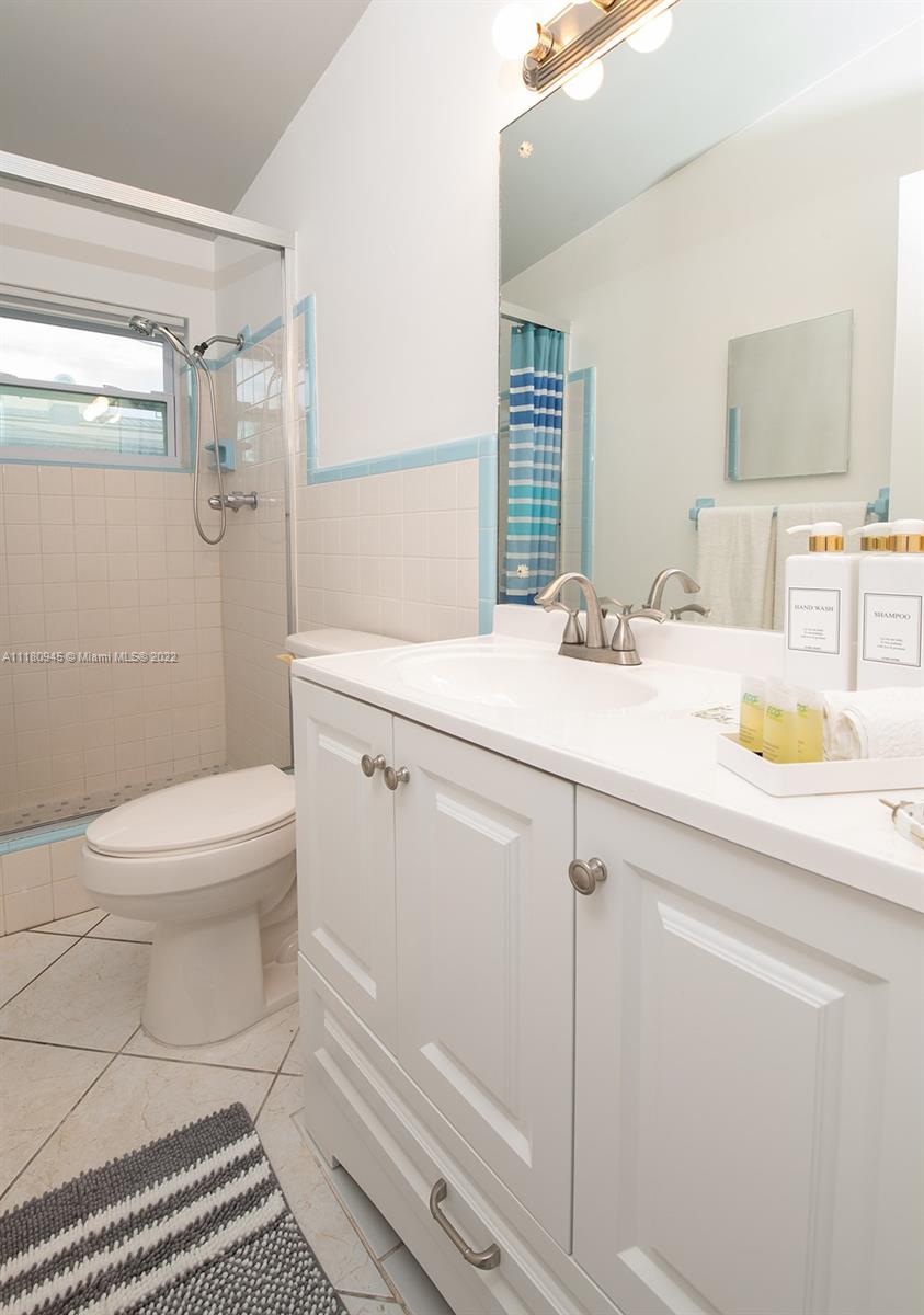 2738 29th St, Lighthouse Point, FL, 33064 United States, 6 Bedrooms Bedrooms, ,5 BathroomsBathrooms,Residential,For Sale,29th St,A11180945